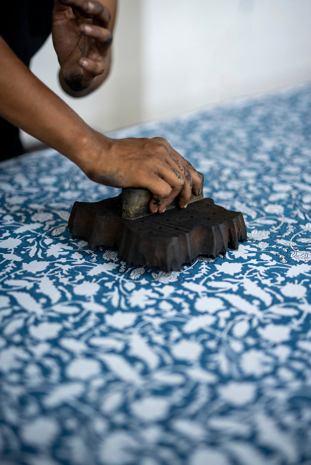 Tilly Dress in Sky Leaves – Neve & Noor