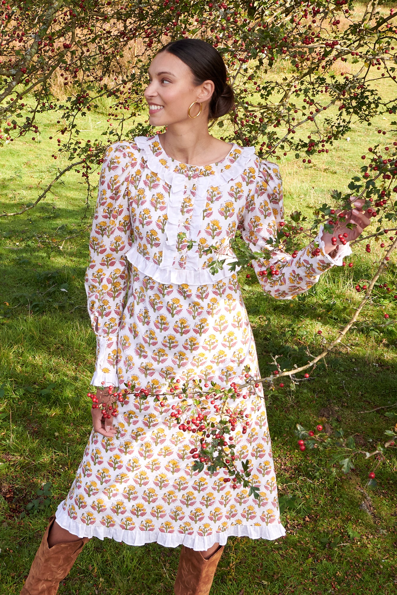 Saskia Dress in Daffodil Bouquet